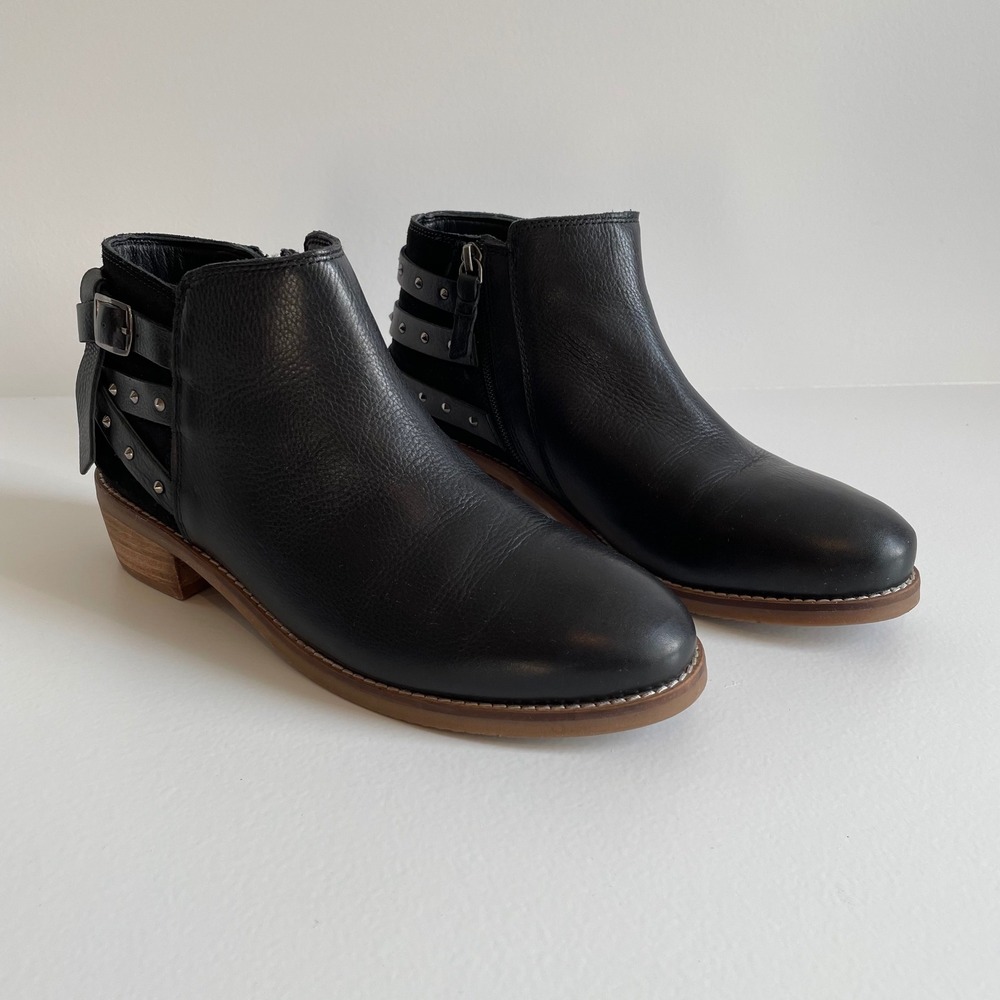 Softwalk Black Leather Suede Studded Ankle Booties Women's Size 9.5M
